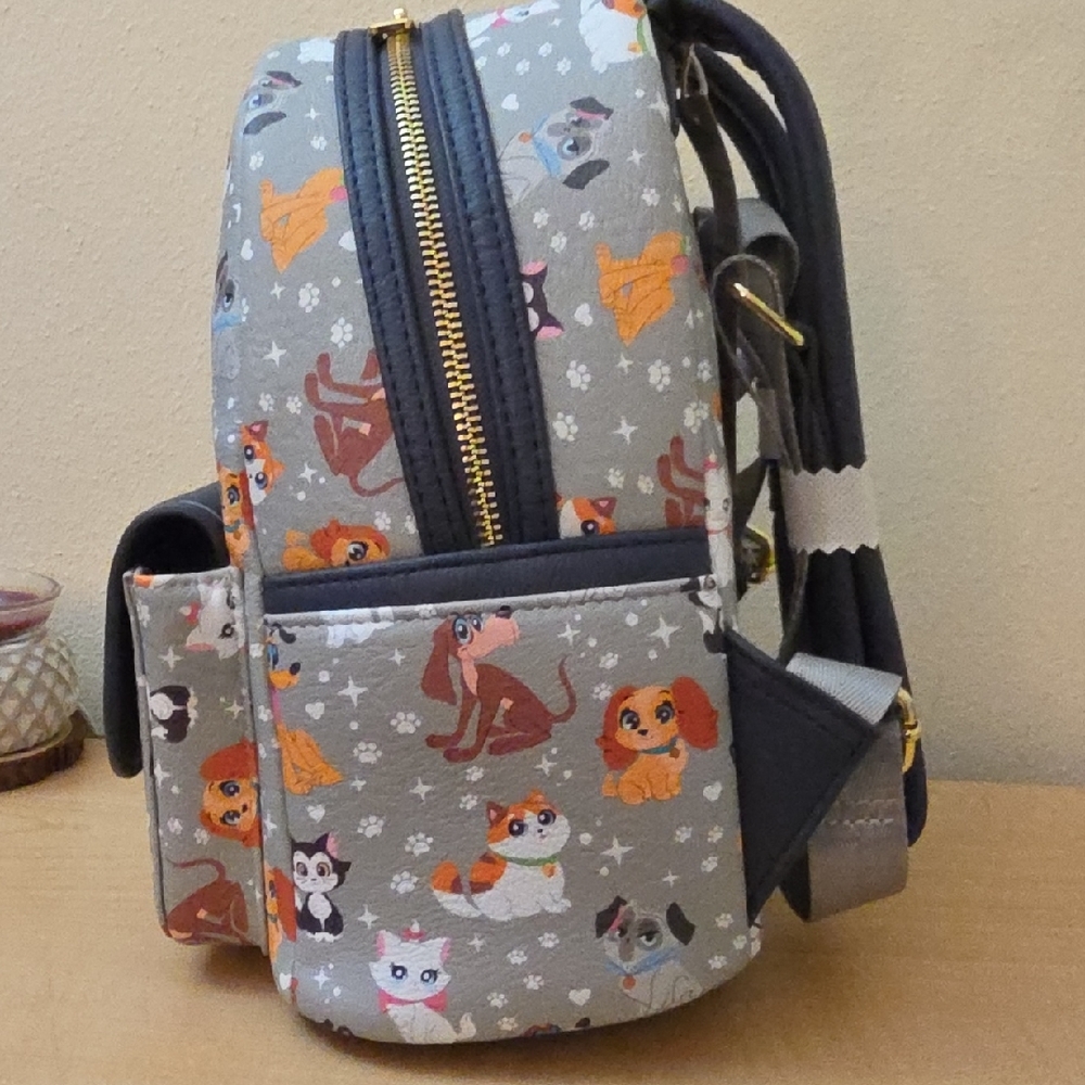 Disney Parks Exclusive Disney Pets Loungefly. New With Tags - Picture 9 of 10